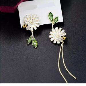 Beautiful Asymmetrical Sunflowers and Bees Earrings